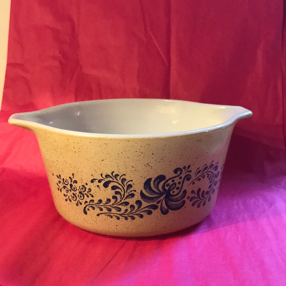 Pyrex 473B Blue Homestead casserole